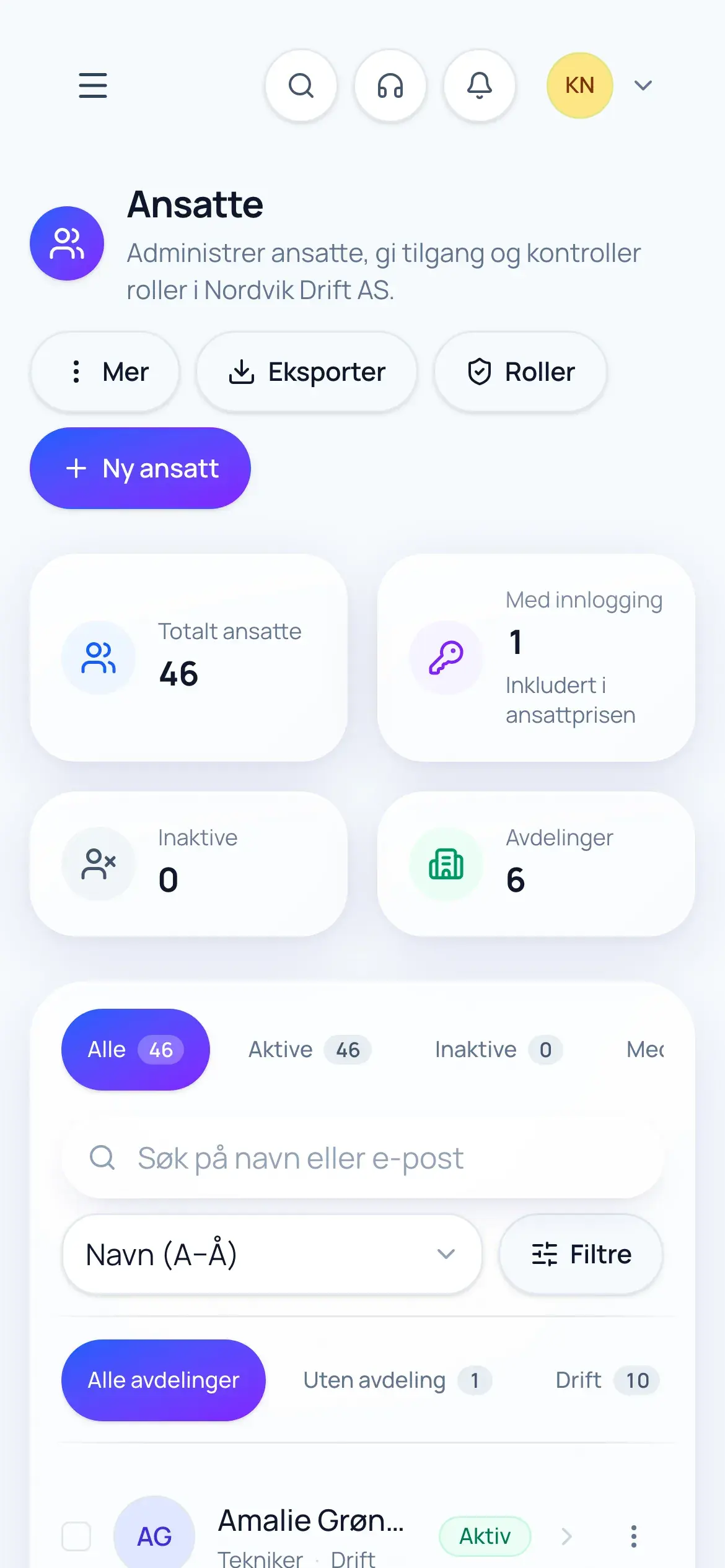 The employee register in Operra on a phone, with key figures, search and filters.